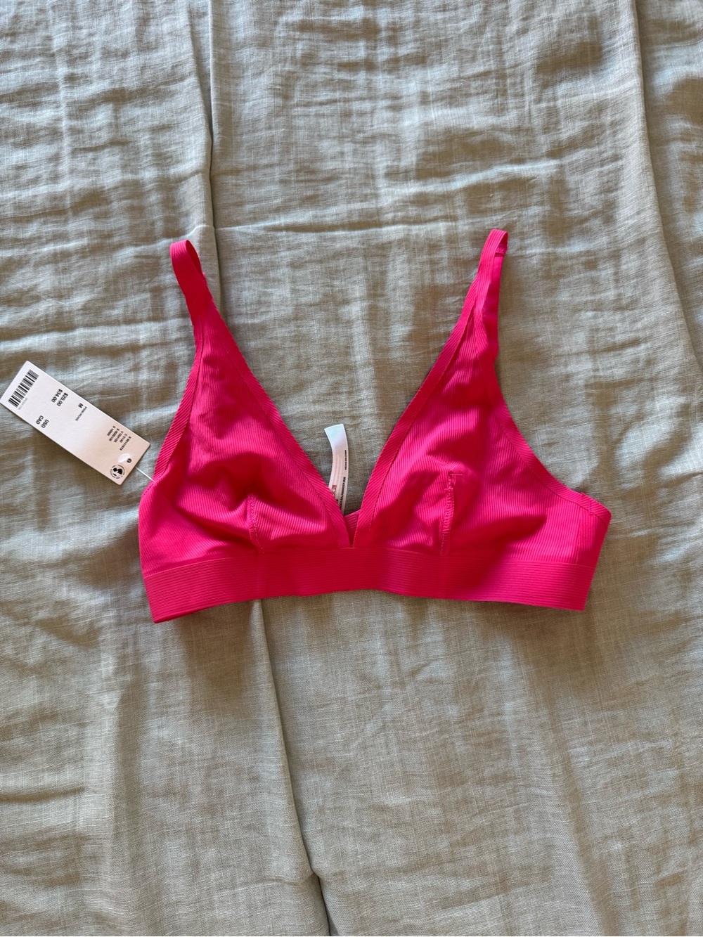 Out from under hot pink bralette NWT